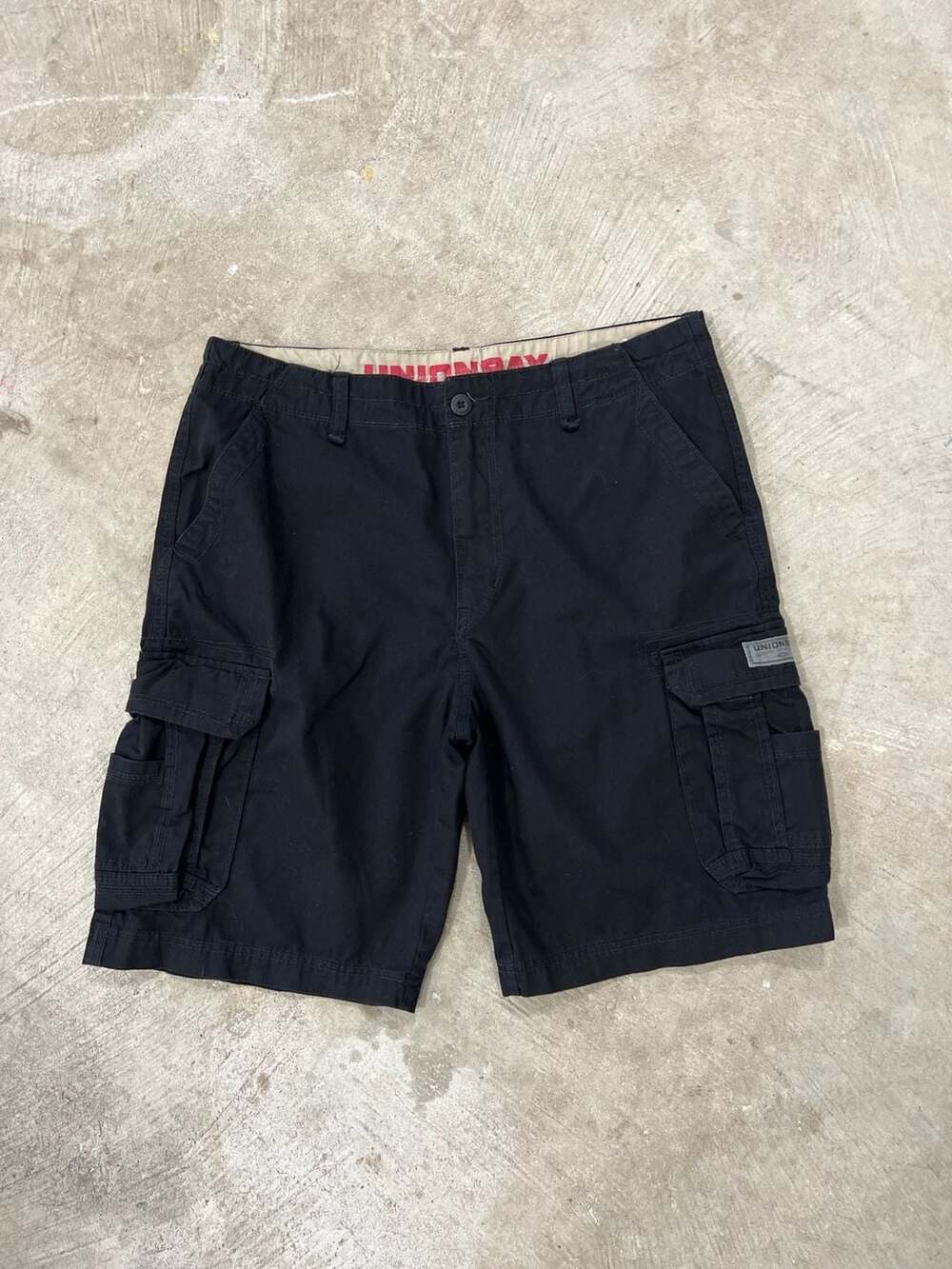 Vintage y2k UNIONBAY Men's Black Cargo Shorts Size 38 Cotton Utility Outdoor